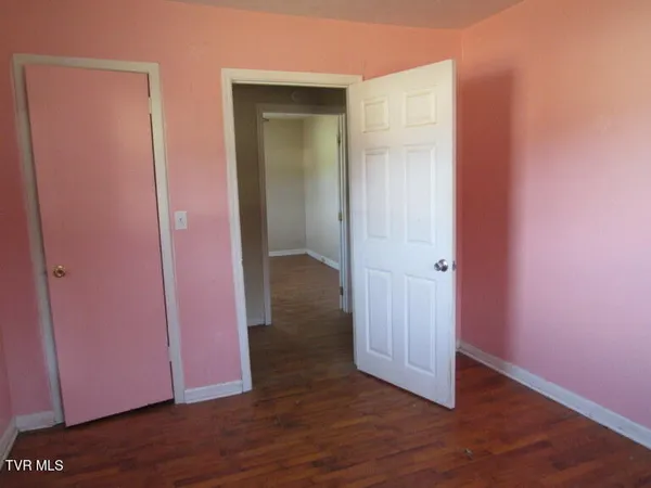 $75,000 | 301 Rose Hill Drive, Rose Hill, VA 24281