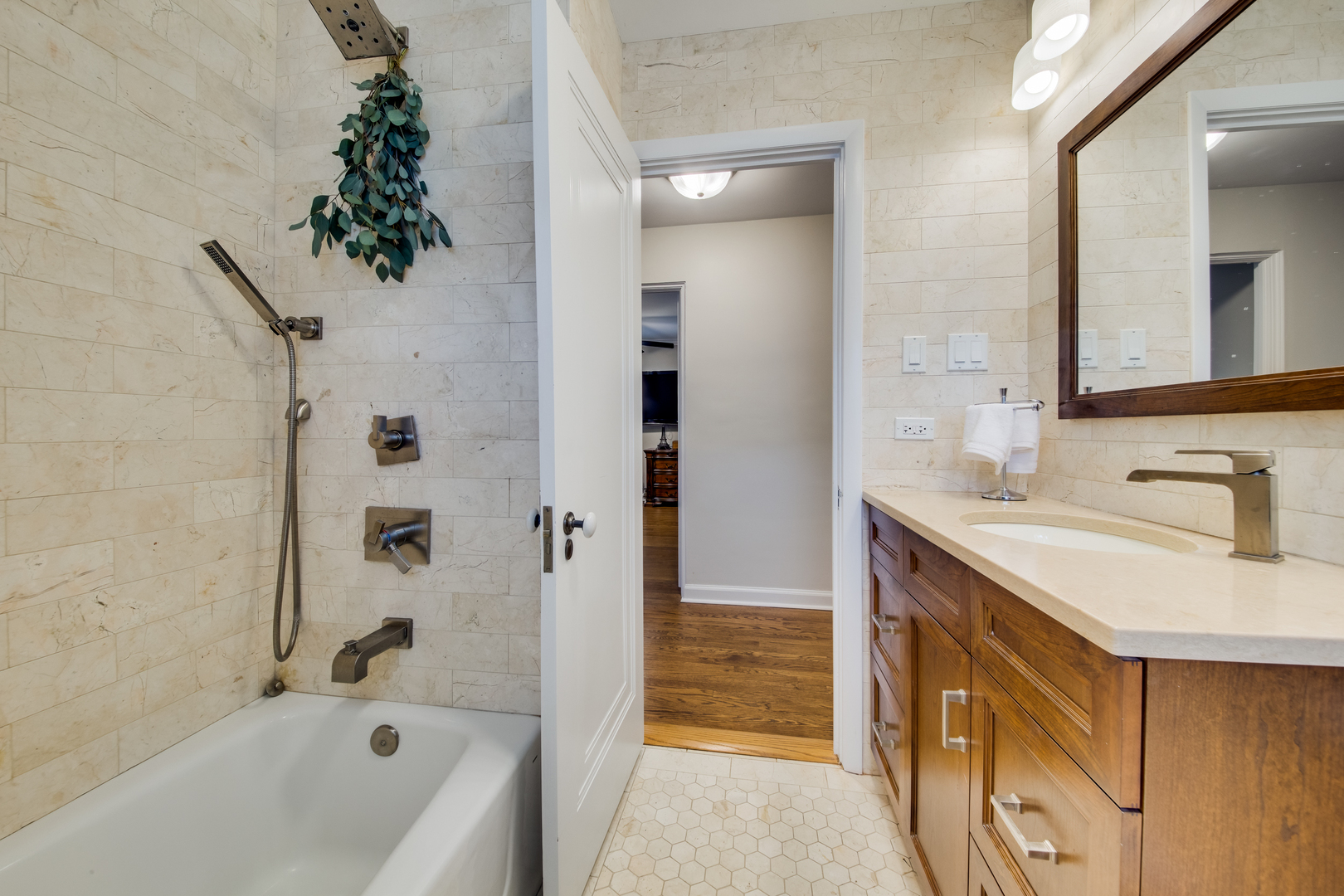 550 Meadow Road Winnetka, IL 60093 - Photo 41 of 53