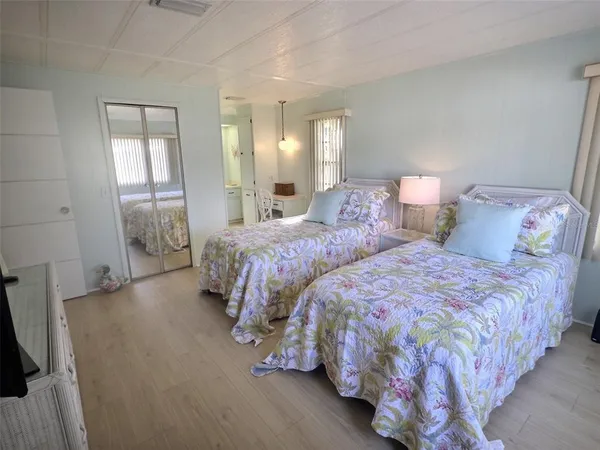 $2,800 | 46 Palm Forest Drive, Largo, FL 33770