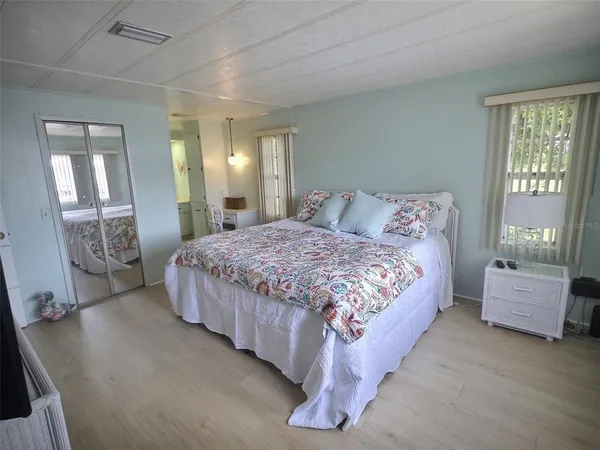 $2,800 | 46 Palm Forest Drive, Largo, FL 33770