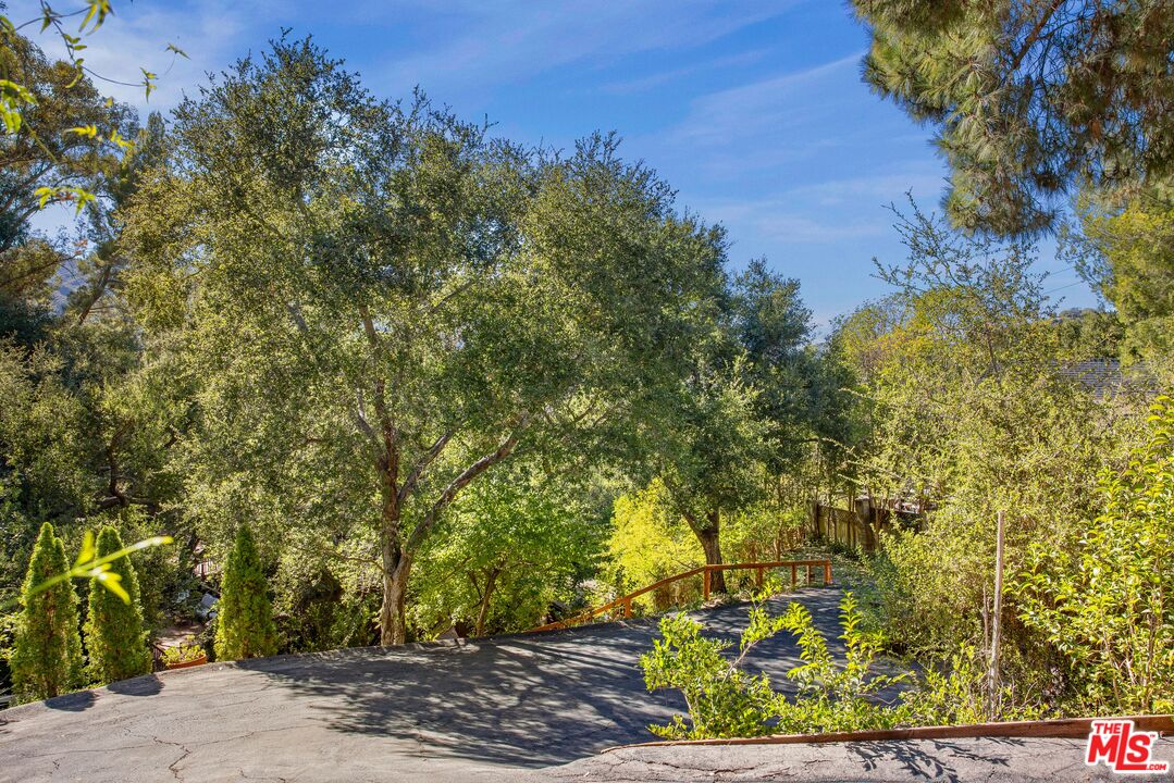 21658 Encina Road Topanga, CA 90290 - Photo 39 of 54 Gallery Image 39