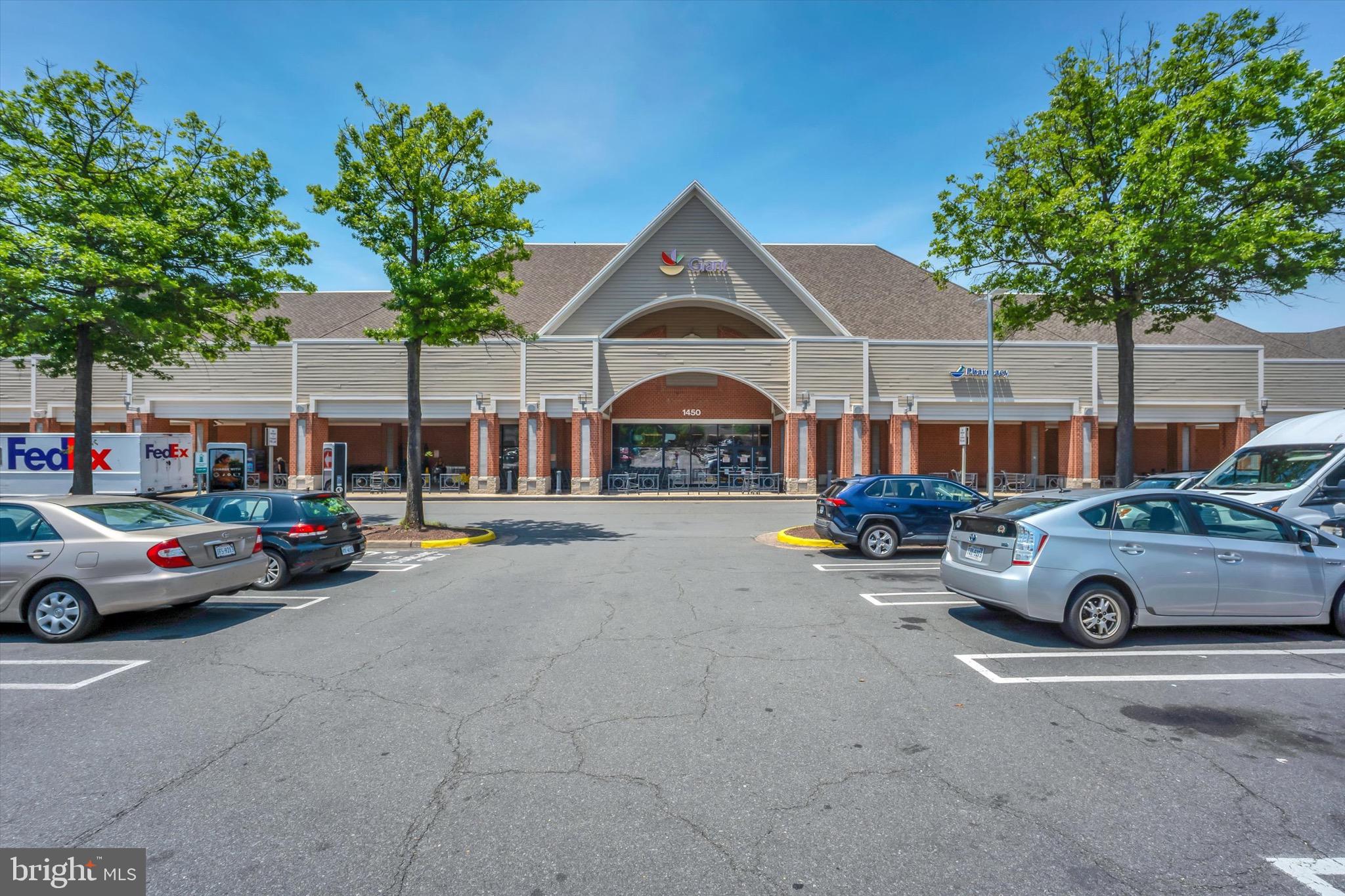 1516 North Point Drive, Unit 1 Reston, VA 20194 - Photo 29 of 32 Walk to Groceries and Shopping