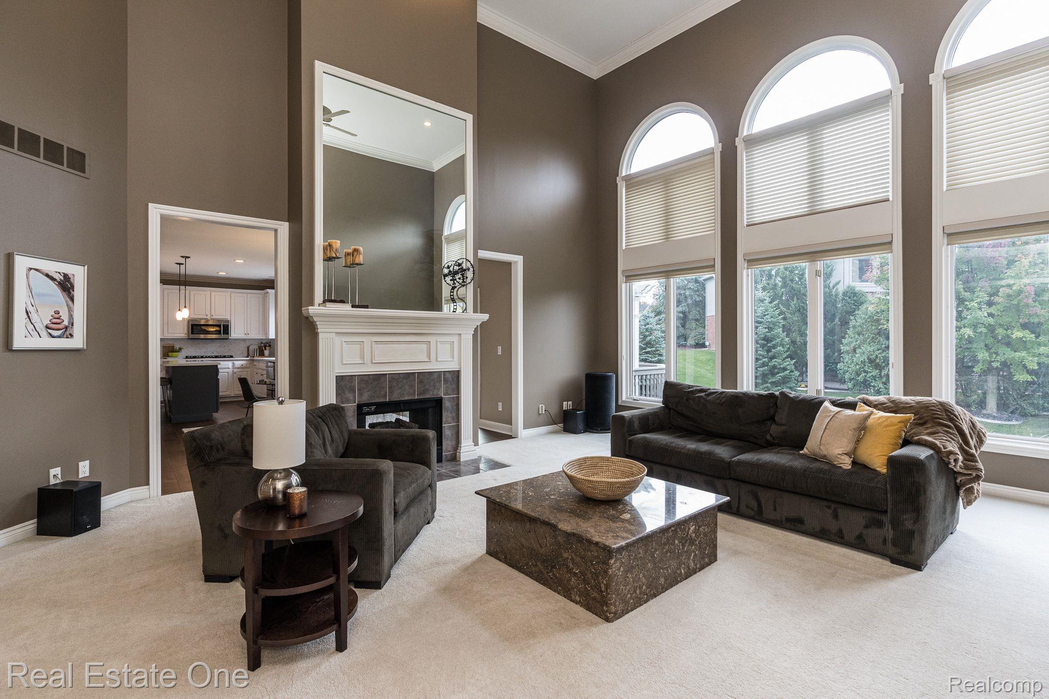 607 Springview Drive Rochester, MI 48307 - Photo 11 of 34 Gallery Image 11