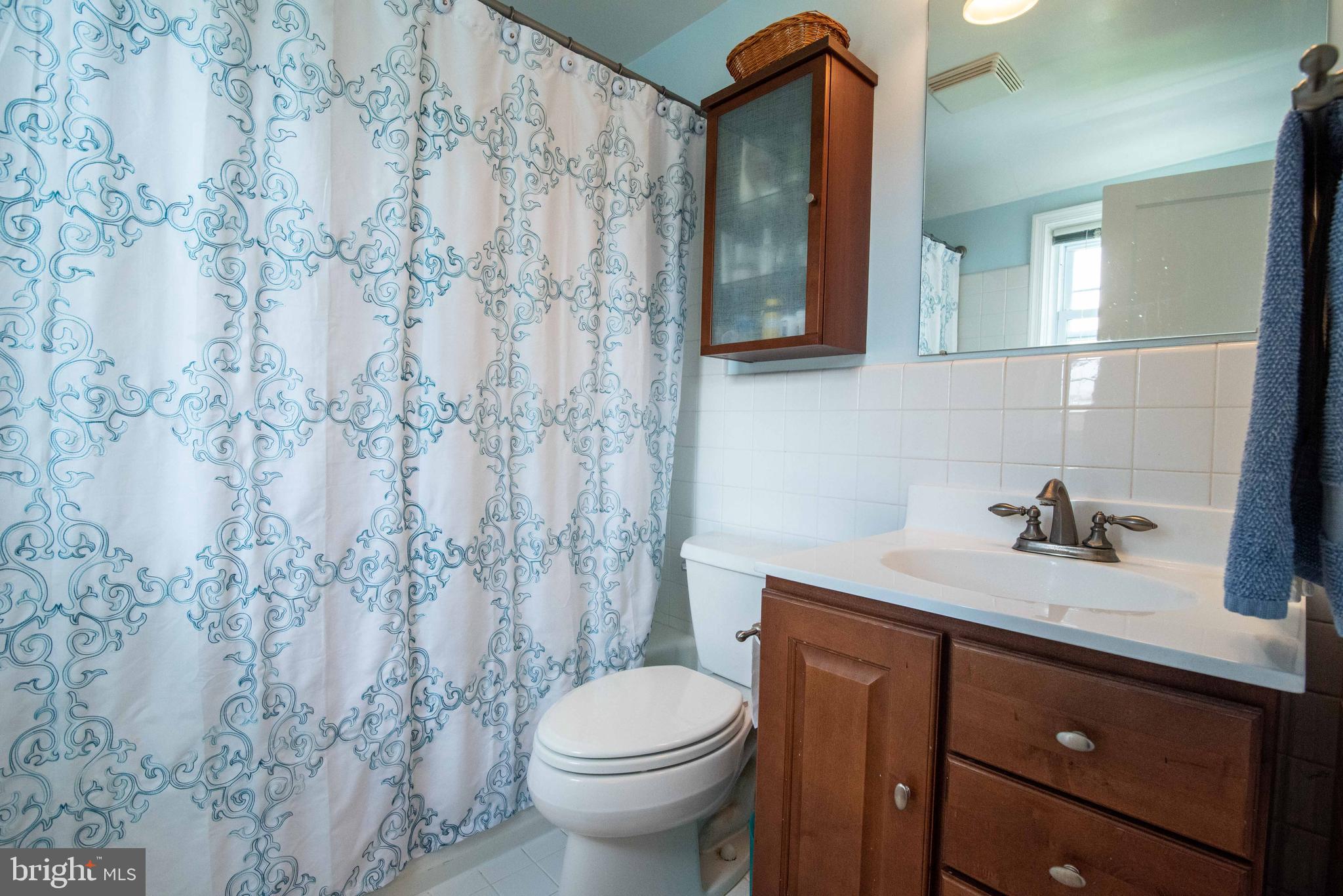 13 Fairhaven Road Havertown, PA 19083 - Photo 19 of 28 Updated hall bath