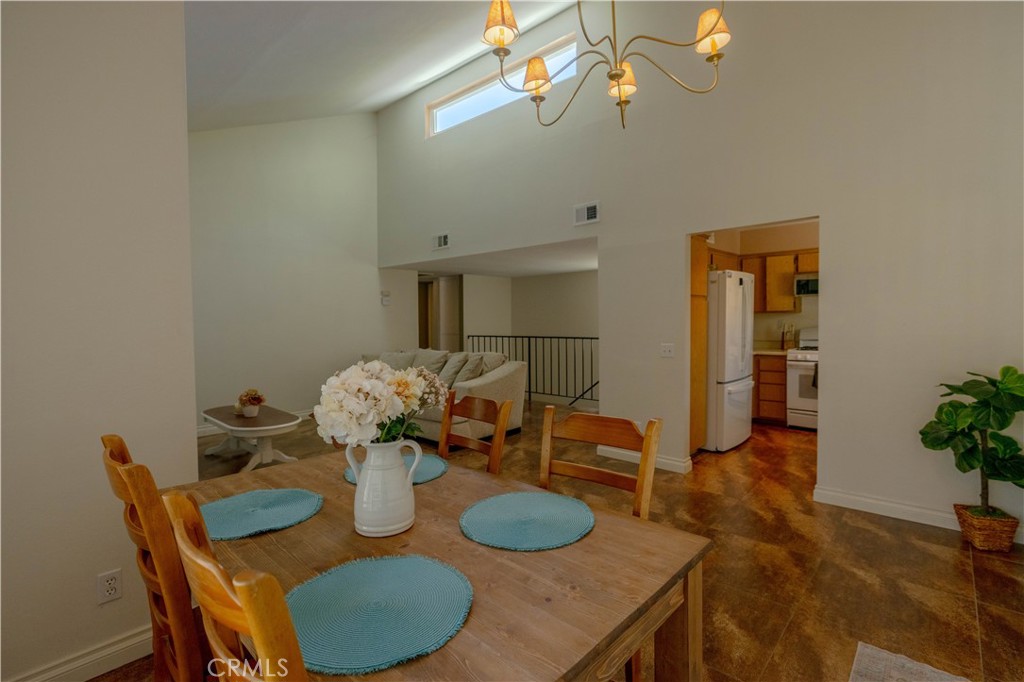 31371 The Old Road, Unit E Castaic, CA 91384 - Photo 7 of 23 Gallery Image 7