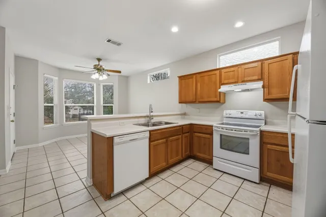 $1,895 | 121 Coreopsis Way, Georgetown, TX 78633