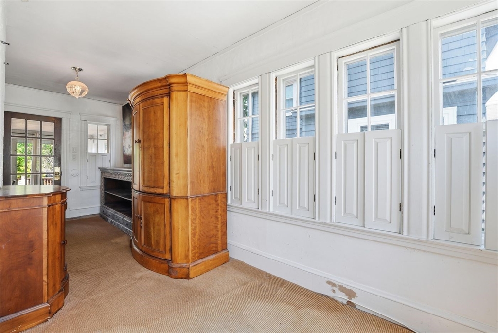 19 Humphrey Street Marblehead, MA 01945 - Photo 12 of 29