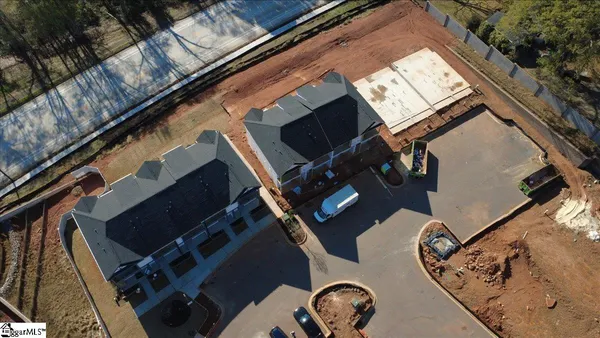 $399,000 | 9 Hawthorne Lane, Unit 105, Greenville, SC 29605
