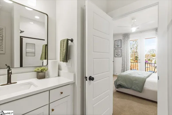 $399,000 | 9 Hawthorne Lane, Unit 105, Greenville, SC 29605