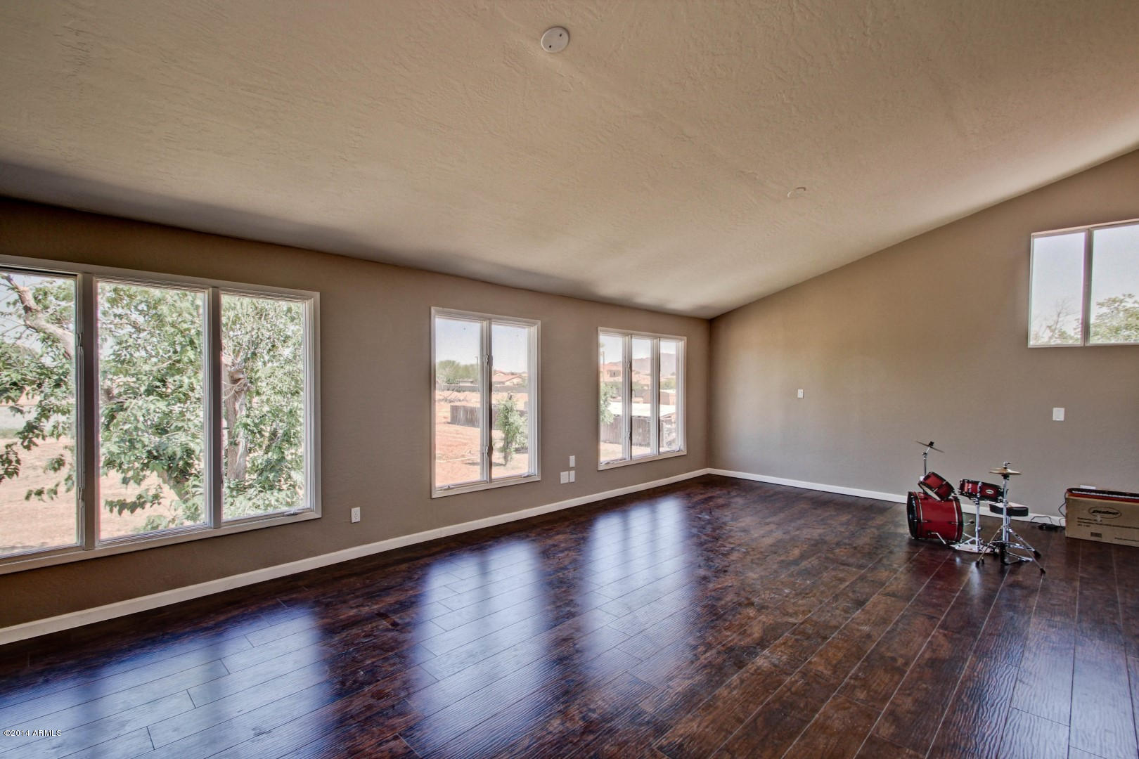 21429 South Lindsay Road Gilbert, AZ 85298 - Photo 45 of 57 Lindsay (45)