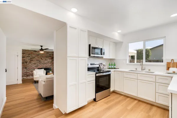 $1,199,998 | 7172 Amador Valley Boulevard, Dublin, CA 94568