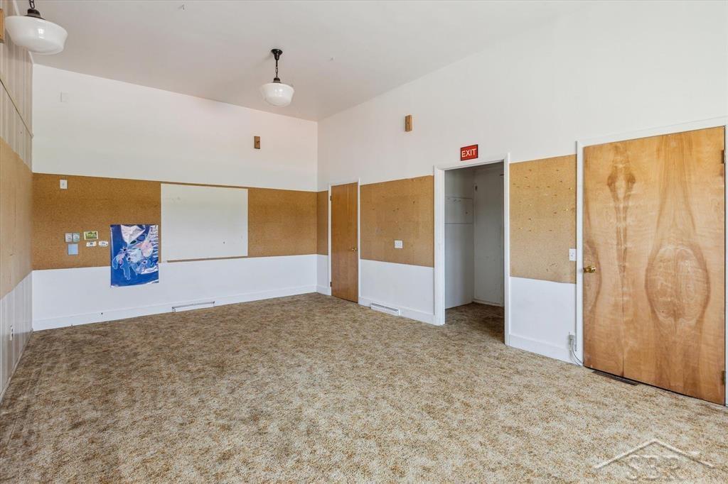 4015 School Road Rhodes, MI 48652 - Photo 20 of 31