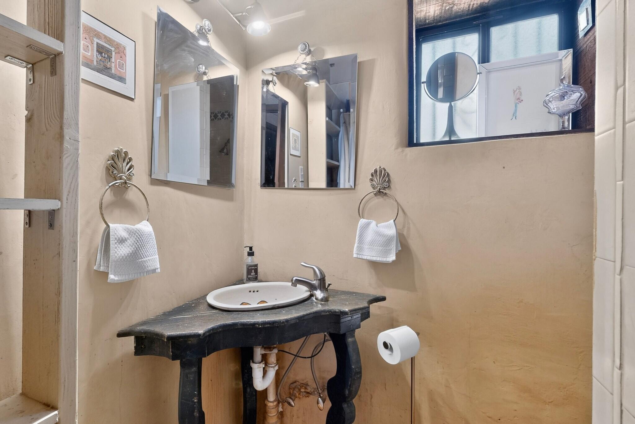 1730 Griegos Road Northwest Albuquerque, NM 87107 - Photo 16 of 45 Gallery Image 16