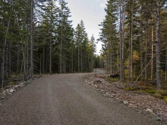 $190,000 | 0 Seawall Map/lot 17/11-02 Rd Harbor, Southwest Harbor, ME 04679