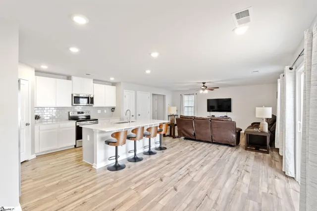 $254,999 | 1929 Landrow Lane, Boiling Springs, SC 29316