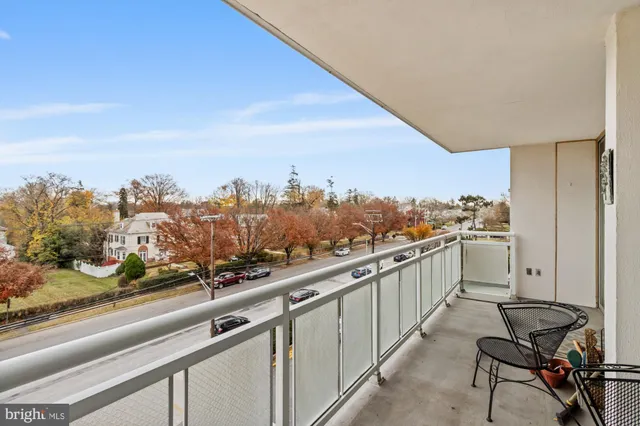 $154,900 | 6210 Park Heights Avenue, Unit 400, Baltimore, MD 21215