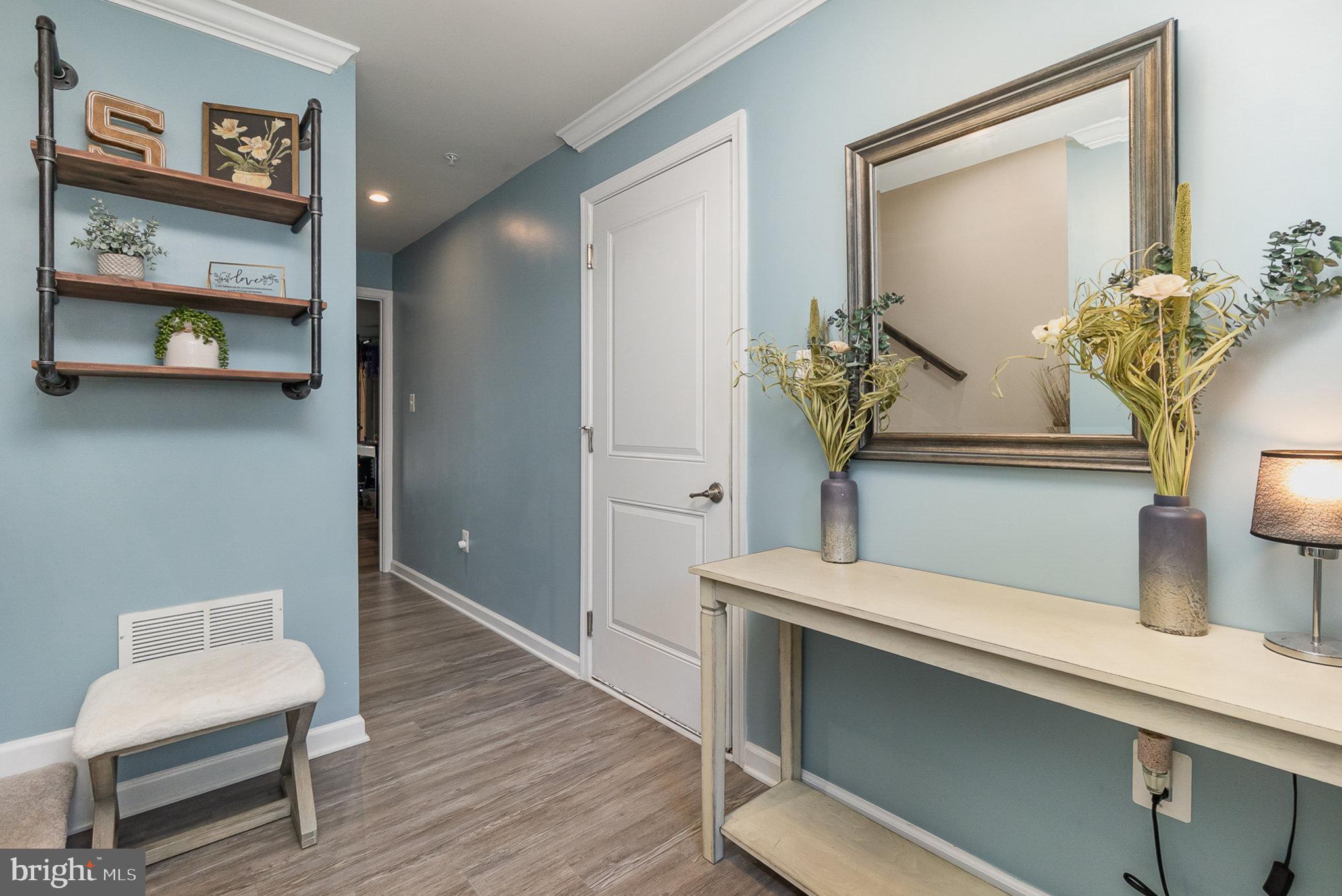 2903 Shaws Road Sparrows Point, MD 21219 - Photo 5 of 43 Foyer