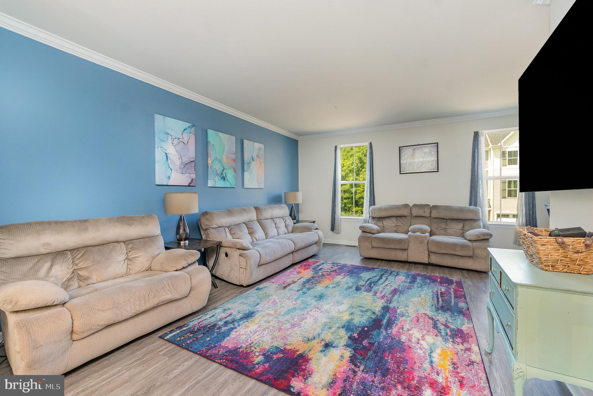 2903 Shaws Road Sparrows Point, MD 21219 - Photo 8 of 43 Living Room