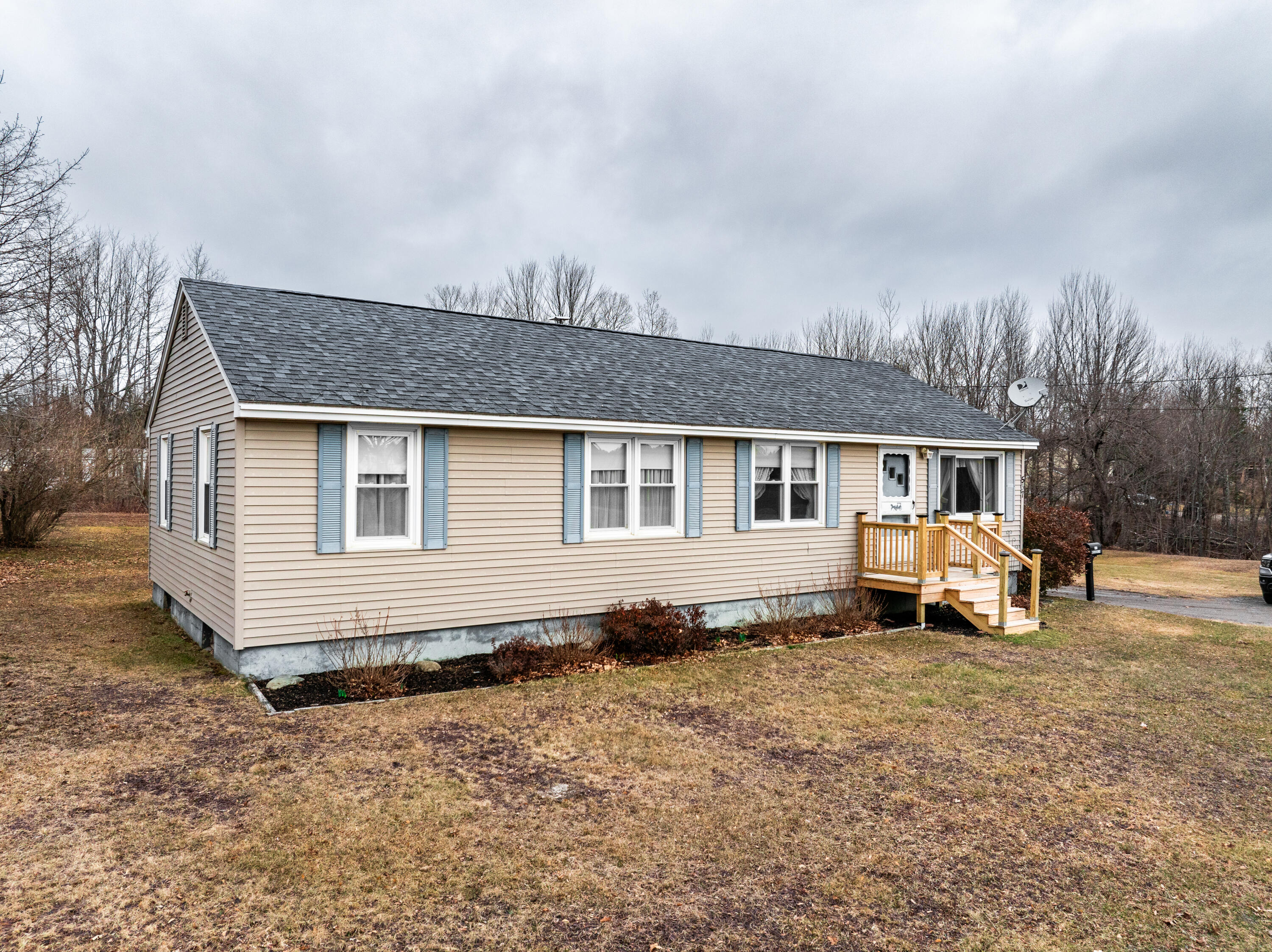 537 Fuller Road Hermon, ME 04401 - Photo 2 of 24 2