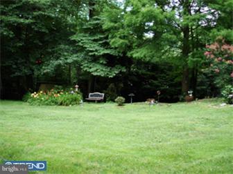 619 Broad Acres Road Narberth, PA 19072 - Photo 2 of 12 Exterior Back