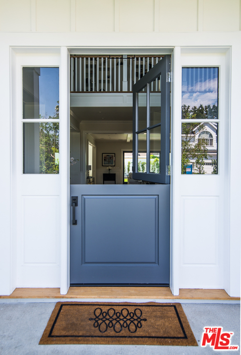 4425 Beck Avenue Studio City, CA 91602 - Photo 5 of 48 a view of an entryway door