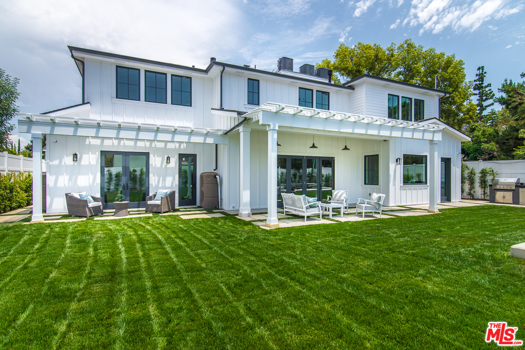 4425 Beck Avenue Studio City, CA 91602 - Photo 43 of 48 a view of a house with sitting area and garden