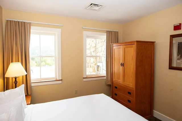 $105,000 | 246-248 Qtr I Jackson Gore Inn, Ludlow, VT 05149