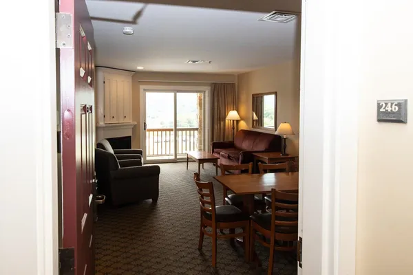 $105,000 | 246-248 Qtr I Jackson Gore Inn, Ludlow, VT 05149