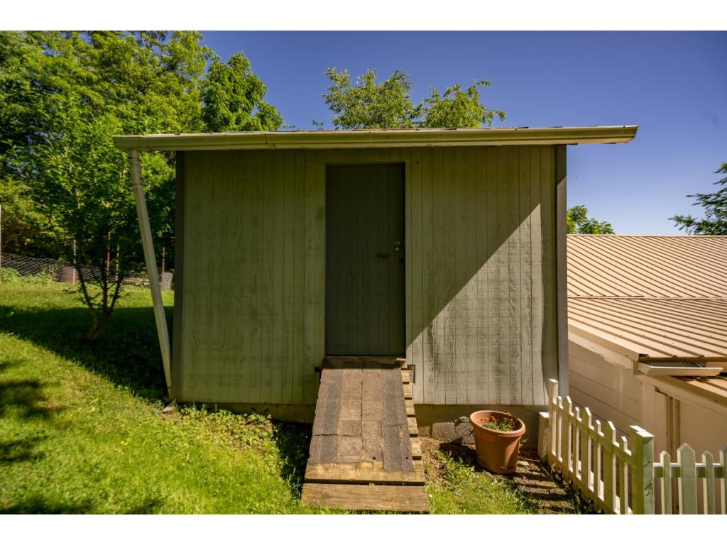 124 Loveless Road Elizabethton, TN 37643 - Photo 8 of 36 Photo 8