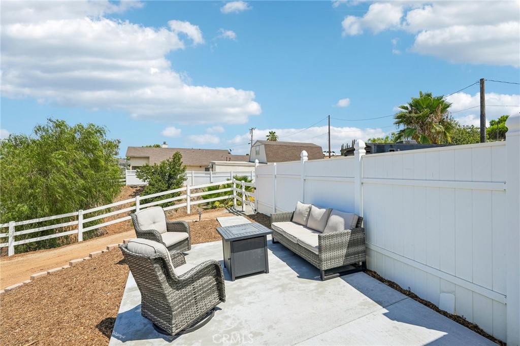 14342 Laurel Drive Riverside, CA 92503 - Photo 29 of 45 Gallery Image 29
