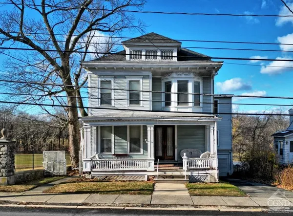 $850,000 | 49-51 Worth Avenue, Hudson, NY 12534