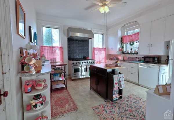 $850,000 | 49-51 Worth Avenue, Hudson, NY 12534