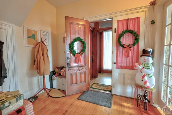 $850,000 | 49-51 Worth Avenue, Hudson, NY 12534