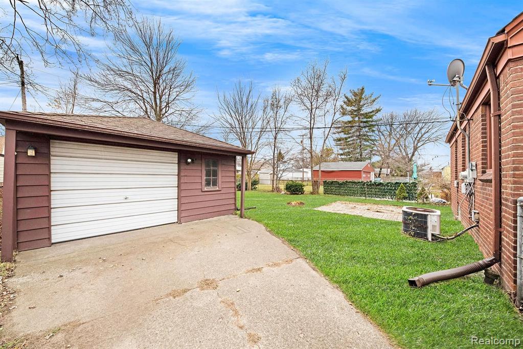 24901 Ross Street Dearborn, MI 48124 - Photo 25 of 25