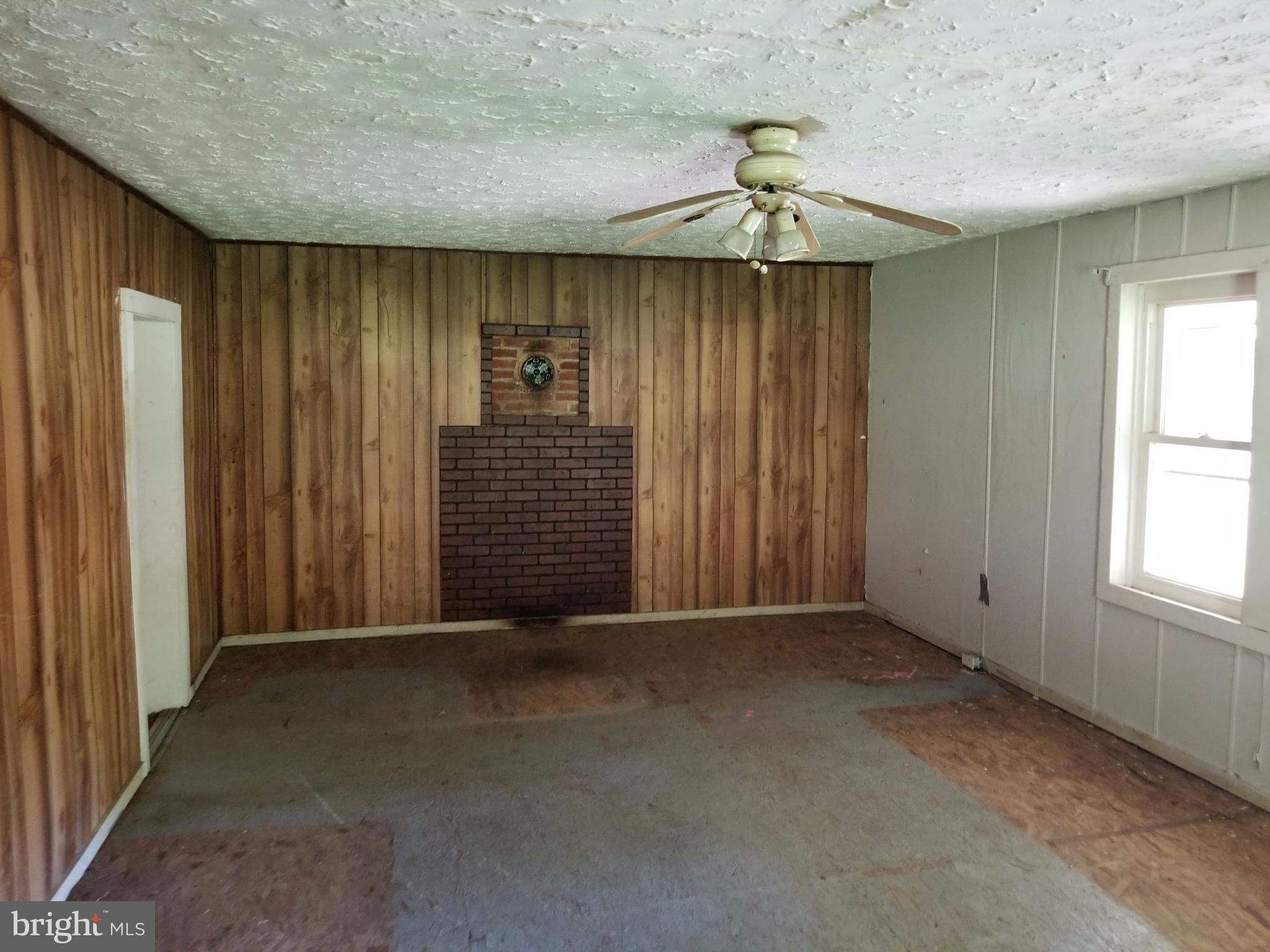 1180 Green Spring Road Winchester, VA 22603 - Photo 4 of 13 Interior (General)
