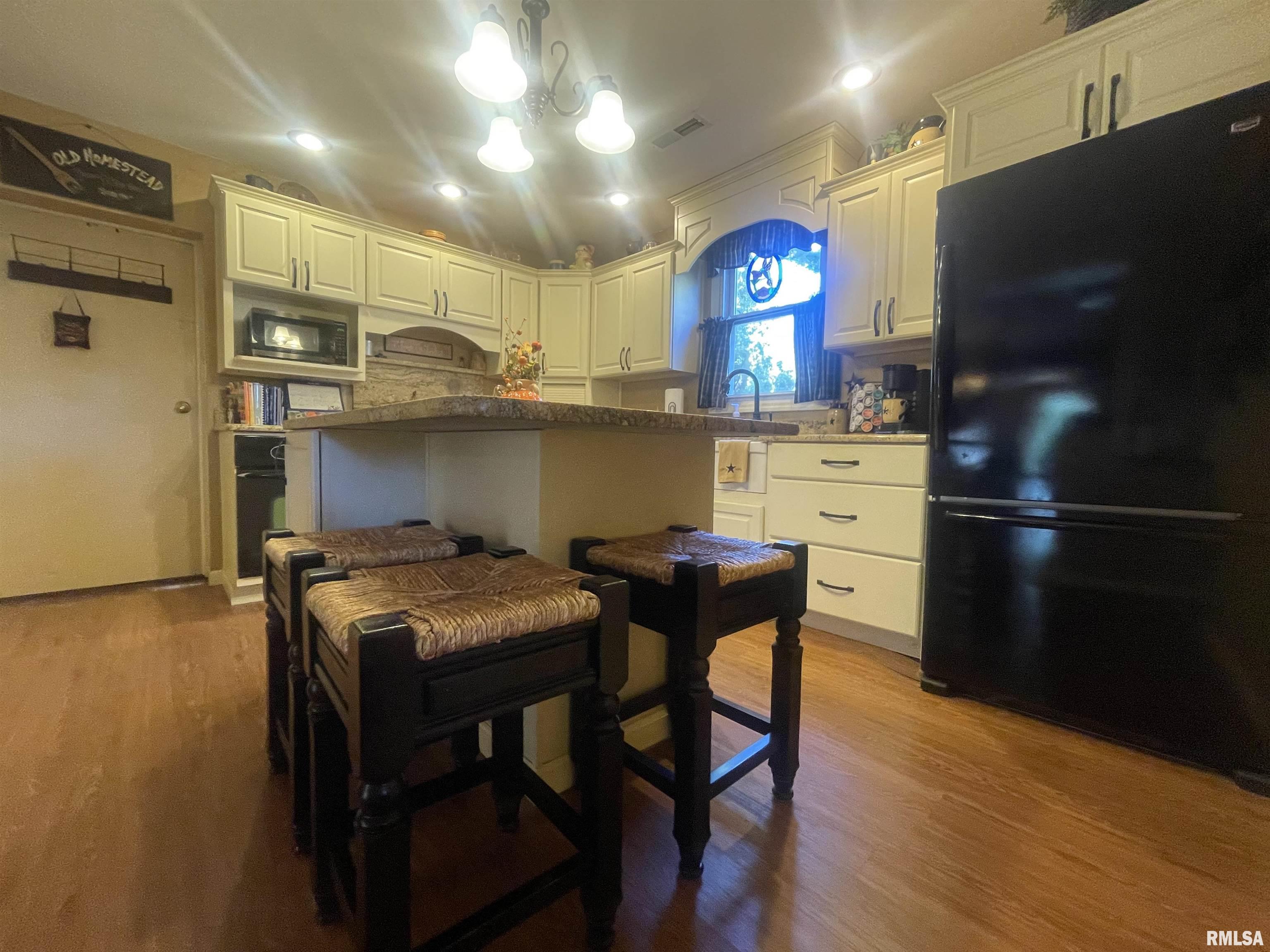 1669 Mt Joy Road Murphysboro, IL 62966 - Photo 6 of 36 Gallery Image 6