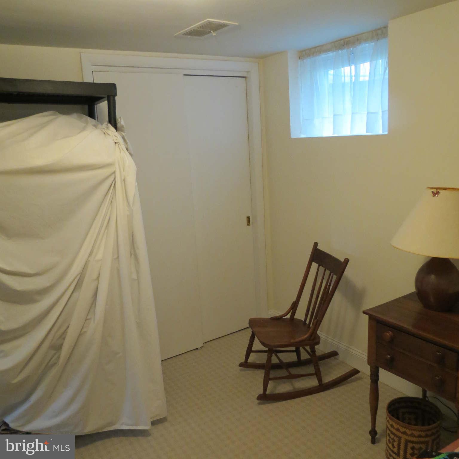 12713 Helen Road Silver Spring, MD 20906 - Photo 20 of 25 Interior (General)