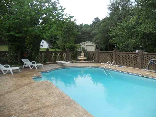201 Syracuse Road Easley, SC 29642 - Photo 3 of 14
