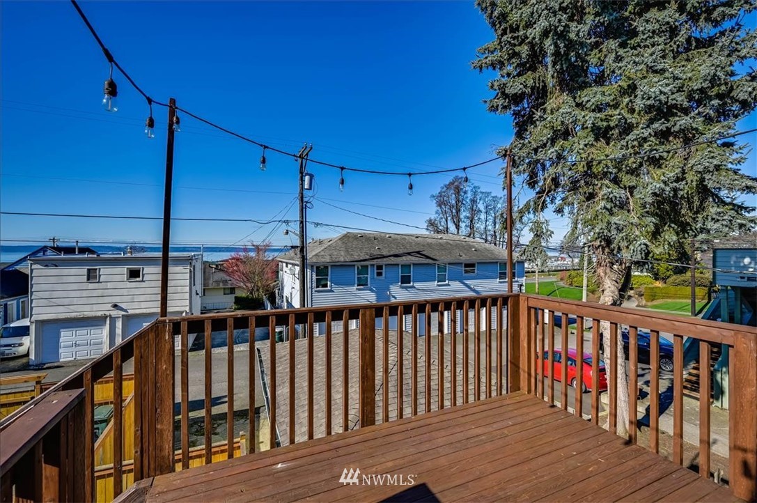 1908 Rucker Avenue Everett, WA 98201 - Photo 35 of 36 a view of a roof deck