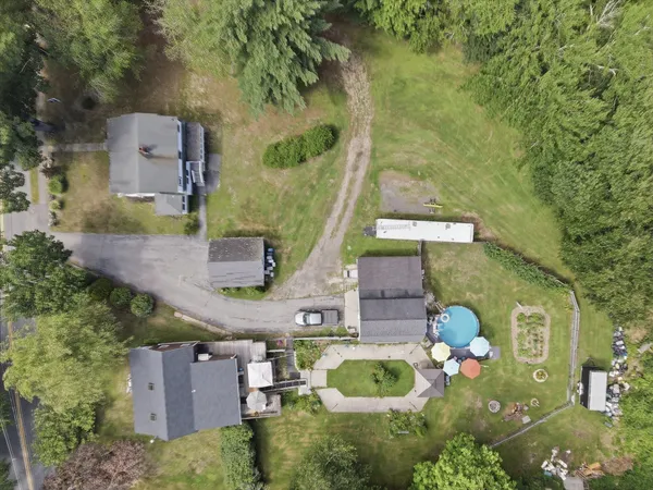 $900,000 | 3-5 Ferry Road, Salisbury, MA 01952