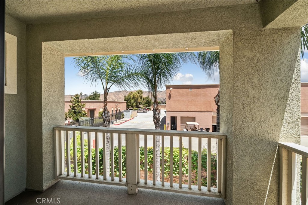 33934 Lily Road Yucaipa, CA 92399 - Photo 25 of 47 Balcony