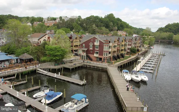 $3,000 | 456 Overlook Drive, Unit 456, Occoquan, VA 22125