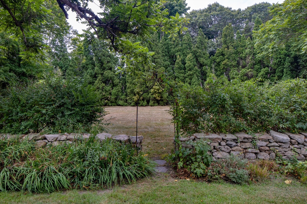 37 Ned's Point Road Mattapoisett, MA 02739 - Photo 11 of 42