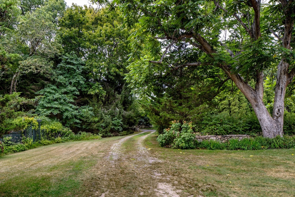 37 Ned's Point Road Mattapoisett, MA 02739 - Photo 12 of 42