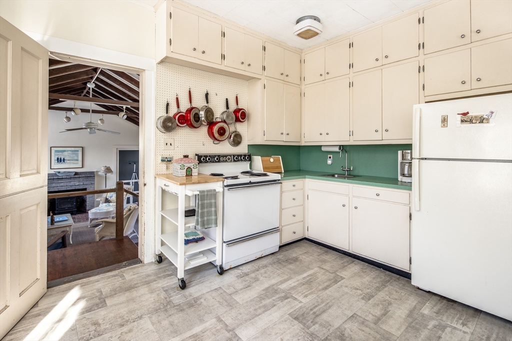 37 Ned's Point Road Mattapoisett, MA 02739 - Photo 22 of 42