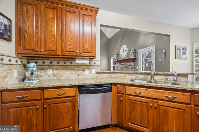 a bedroom with furniture and a ceiling fan