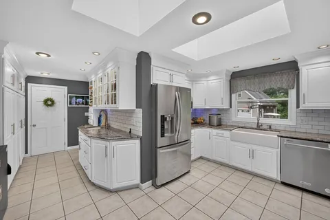$1,675,000 | 39 Ryder Lane, Marion, MA 02738