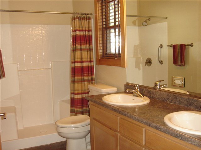 15424 Donner Pass Road Truckee, CA 96161 - Photo 8 of 9 Gallery Image 8