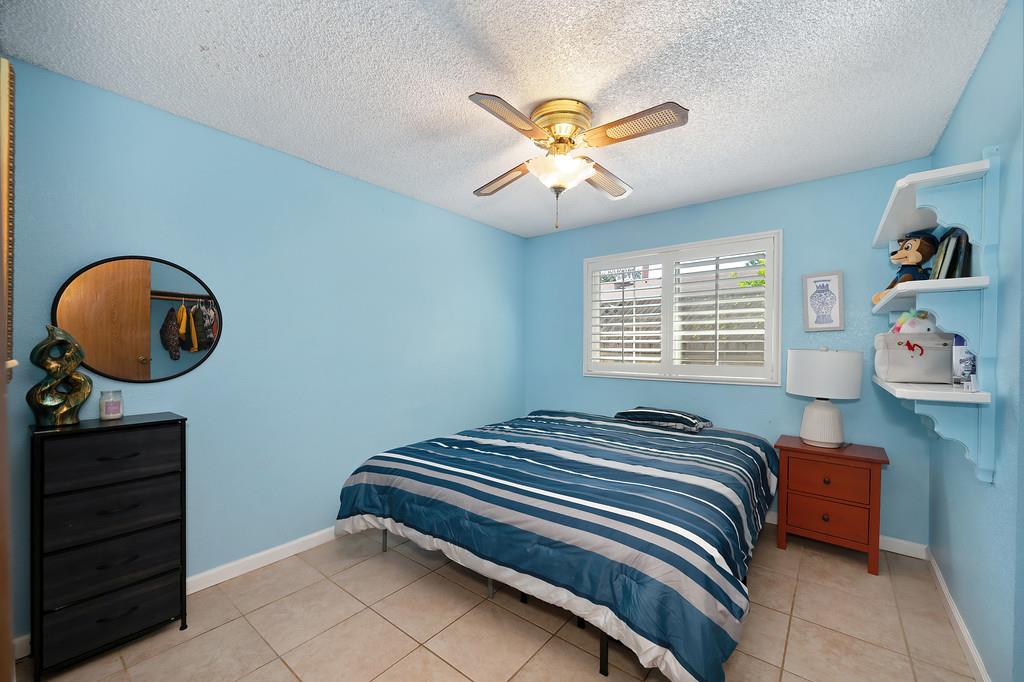 41 West Kavanagh Avenue Tracy, CA 95376 - Photo 12 of 19