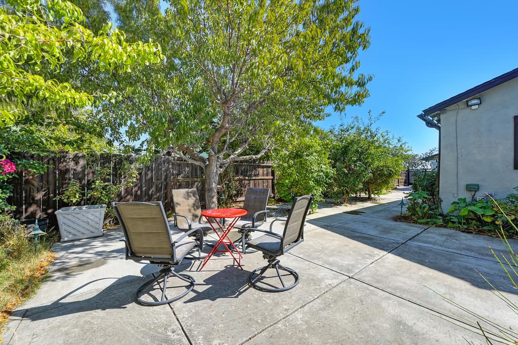 41 West Kavanagh Avenue Tracy, CA 95376 - Photo 17 of 19